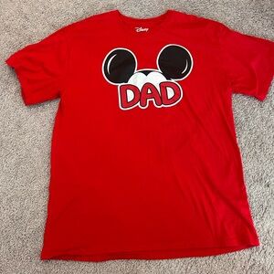 Disney “DAD” Mickey Mouse Red T-Shirt

Size XL